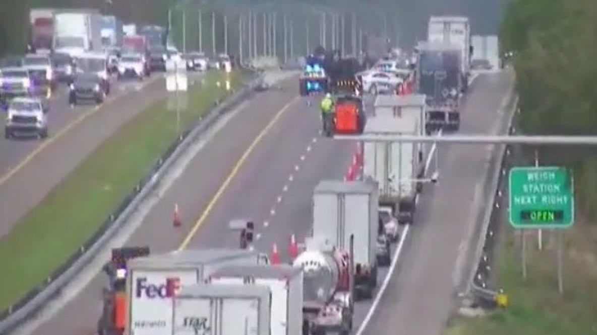 Vehicle rollover closes I-95 northbound in Flagler County area